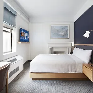 Hotel Club Quarters Times Square, New York